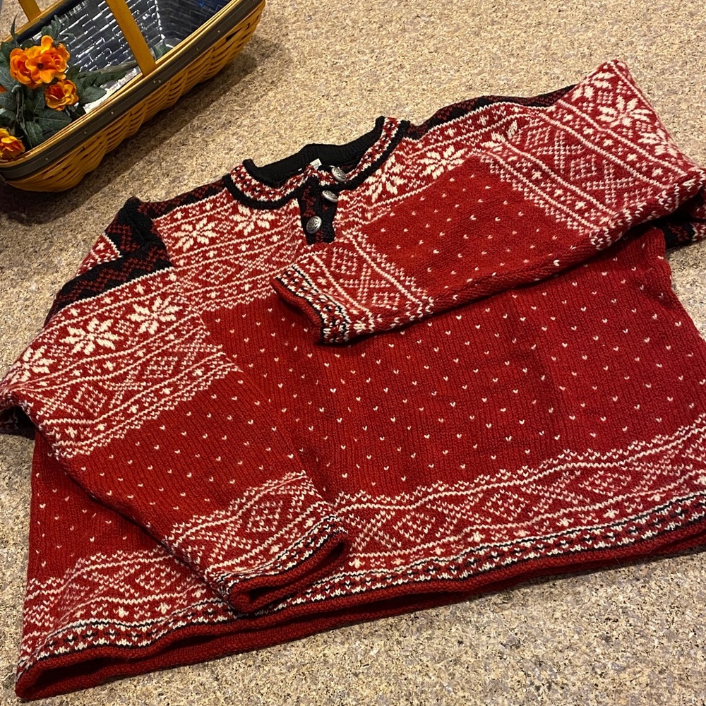 L.L. Bean Sweater With FLAWS Holes,Stains Red Black White/Off White XL